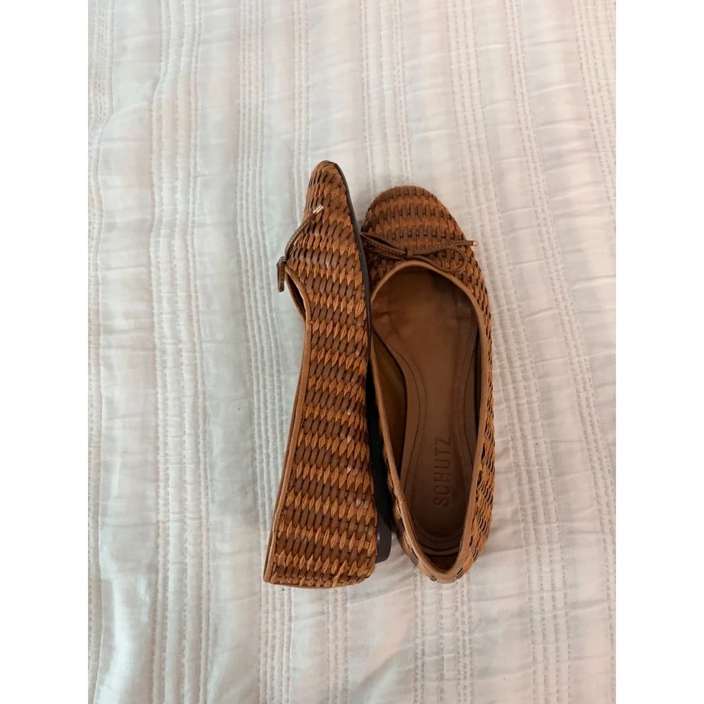 Schutz Woven Raffia Ballet Flats Tan Brown Bow Round Toe Size 7B Made in Brazil